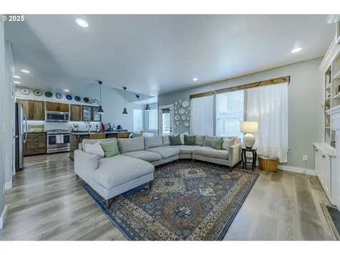 2409 Crowther Drive Eugene OR 97404