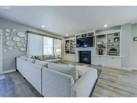 2409 Crowther Drive Eugene OR 97404