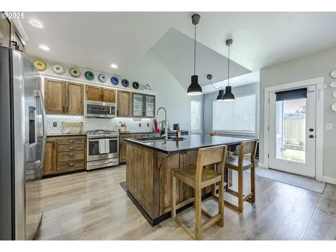 2409 Crowther Drive Eugene OR 97404