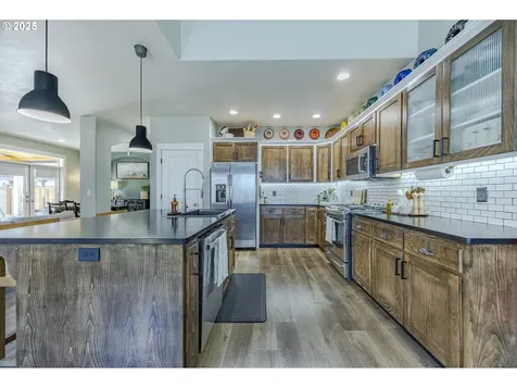 2409 Crowther Drive Eugene OR 97404