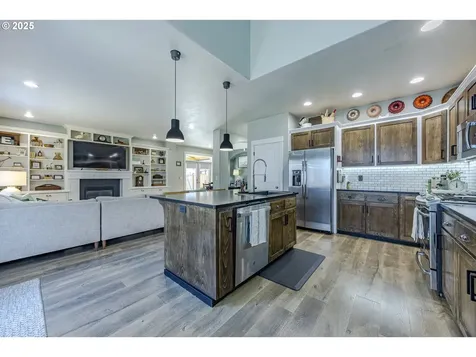 2409 Crowther Drive Eugene OR 97404