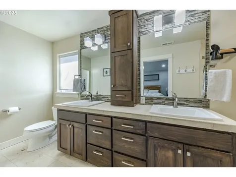 2409 Crowther Drive Eugene OR 97404