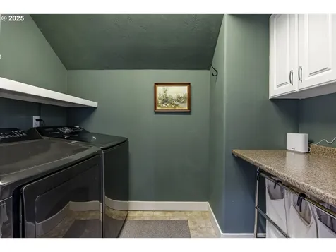 2409 Crowther Drive Eugene OR 97404
