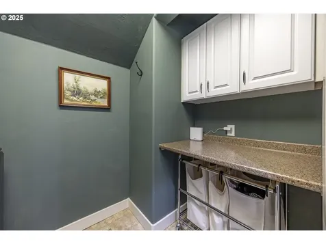 2409 Crowther Drive Eugene OR 97404