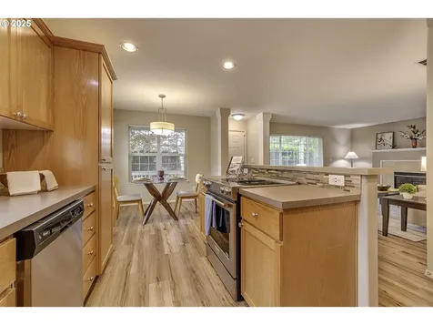 780 NE 64th Place Hillsboro OR 97124