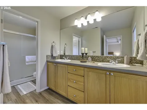 780 NE 64th Place Hillsboro OR 97124