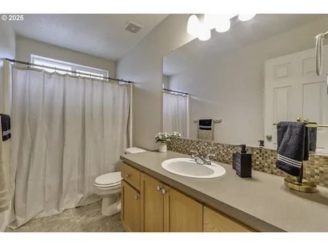 780 NE 64th Place Hillsboro OR 97124