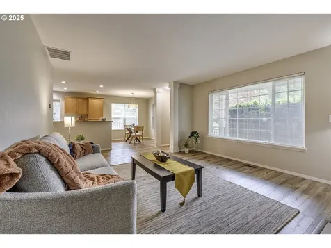 780 NE 64th Place Hillsboro OR 97124