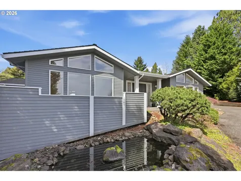 1611 SW Dickinson Lane Portland OR 97219