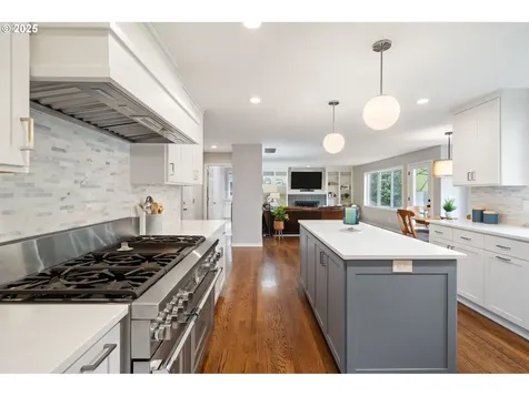 14153 Edenberry Drive Lake Oswego OR 97035