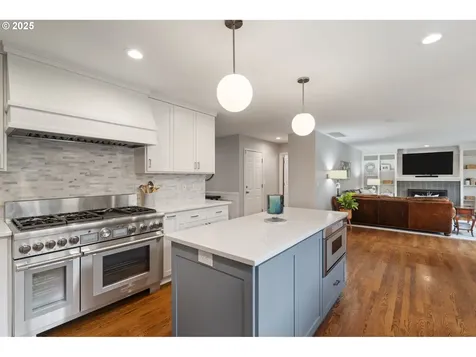 14153 Edenberry Drive Lake Oswego OR 97035