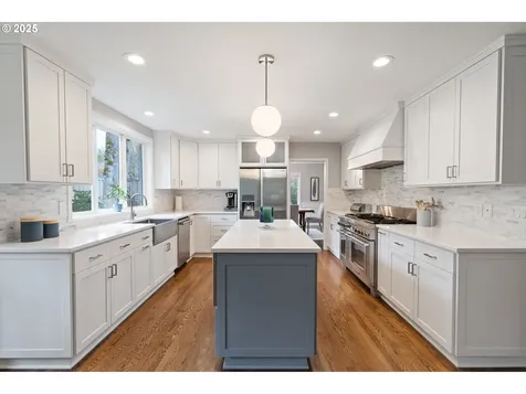 14153 Edenberry Drive Lake Oswego OR 97035