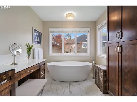 14153 Edenberry Drive Lake Oswego OR 97035