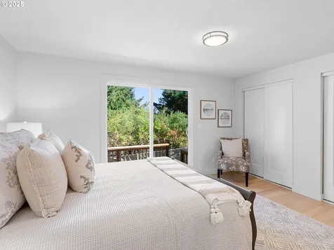 1925 Hillhouse Drive West Linn OR 97068