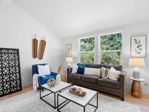 1925 Hillhouse Drive West Linn OR 97068