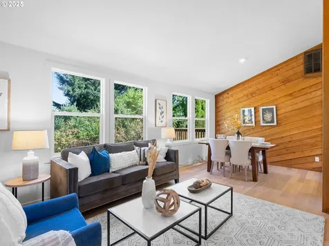 1925 Hillhouse Drive West Linn OR 97068