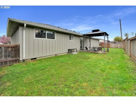 4661 Bluebelle Way Springfield OR 97478