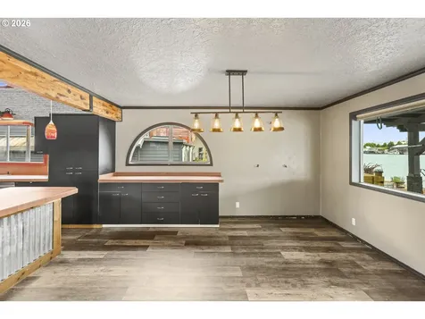 2039 N Jantzen Avenue Portland OR 97217