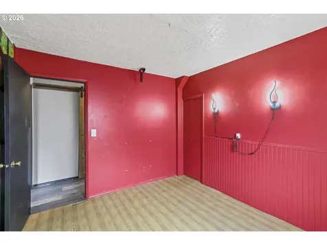 2039 N Jantzen Avenue Portland OR 97217