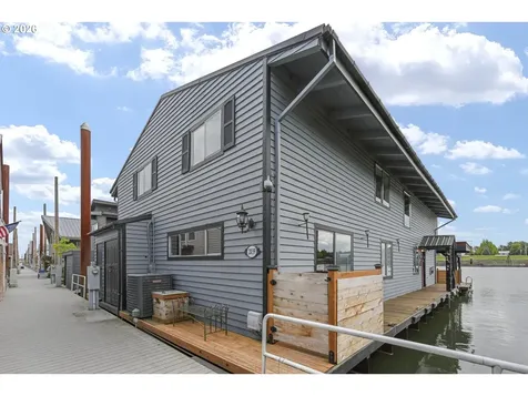 2039 N Jantzen Avenue Portland OR 97217