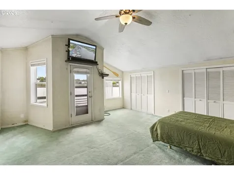 2039 N Jantzen Avenue Portland OR 97217