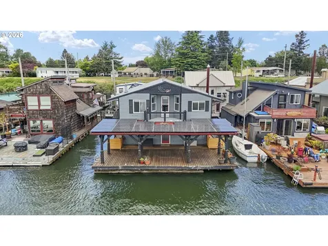 2039 N Jantzen Avenue Portland OR 97217