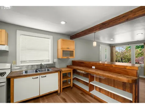 4836 SW Coronado Street Portland OR 97219