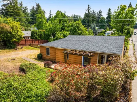 4836 SW Coronado Street Portland OR 97219