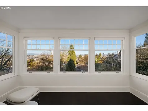 840 NW Summit Avenue Portland OR 97210