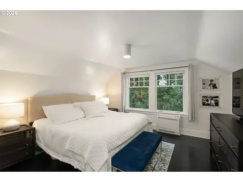 840 NW Summit Avenue Portland OR 97210