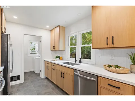 7944 N Chase Avenue Portland OR 97217