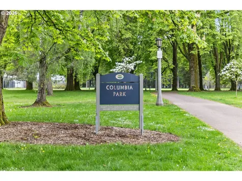 7944 N Chase Avenue Portland OR 97217