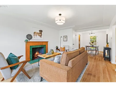 7944 N Chase Avenue Portland OR 97217