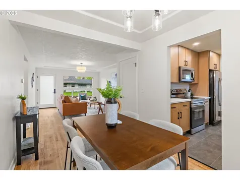 7944 N Chase Avenue Portland OR 97217