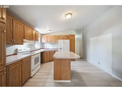 241 NW Wade Street Estacada OR 97023