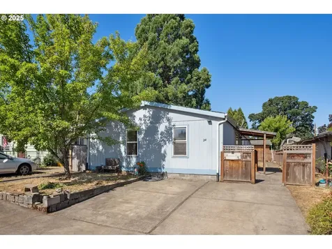 241 NW Wade Street Estacada OR 97023