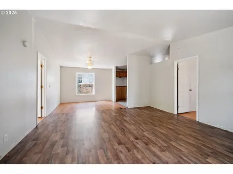 241 NW Wade Street Estacada OR 97023