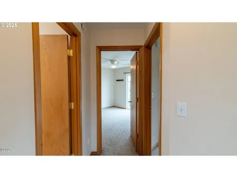203 SE Surf Avenue Lincoln City OR 97367
