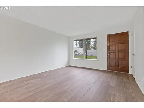 3210 NE 2nd Court Gresham OR 97030