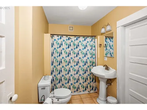 15237 E Burnside Street Portland OR 97233
