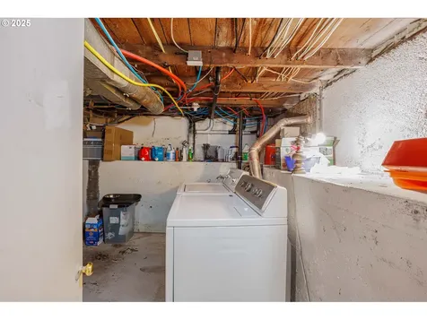 15237 E Burnside Street Portland OR 97233
