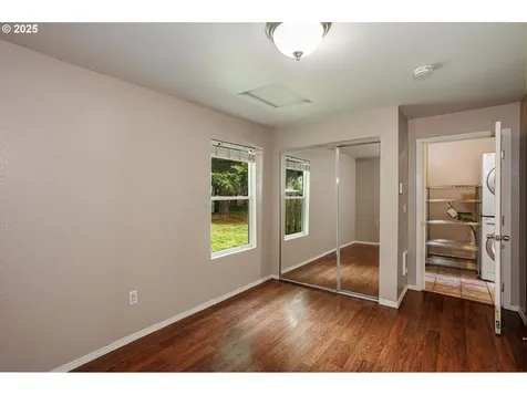15237 E Burnside Street Portland OR 97233