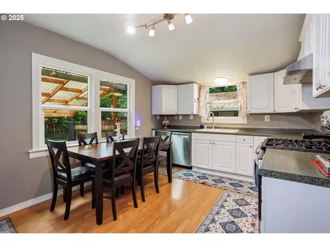 15237 E Burnside Street Portland OR 97233