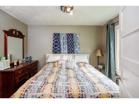 15237 E Burnside Street Portland OR 97233