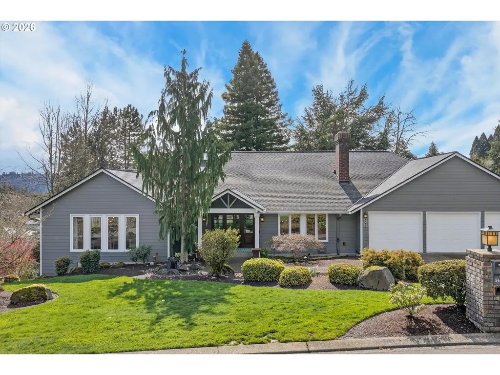 1414 Country Commons Lake Oswego OR 97034