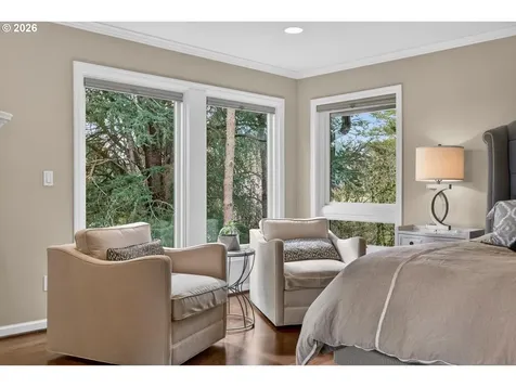 1414 Country Commons Lake Oswego OR 97034