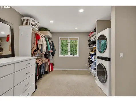 1414 Country Commons Lake Oswego OR 97034