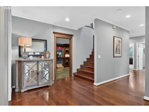 1414 Country Commons Lake Oswego OR 97034
