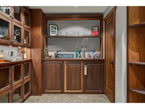 1414 Country Commons Lake Oswego OR 97034