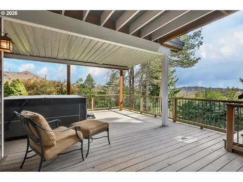 1414 Country Commons Lake Oswego OR 97034